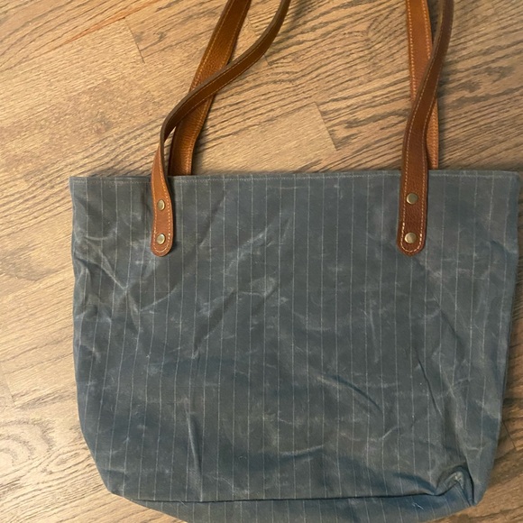 Rogue Industries Gray Tote Bag with Brown Handles - Picture 2 of 2